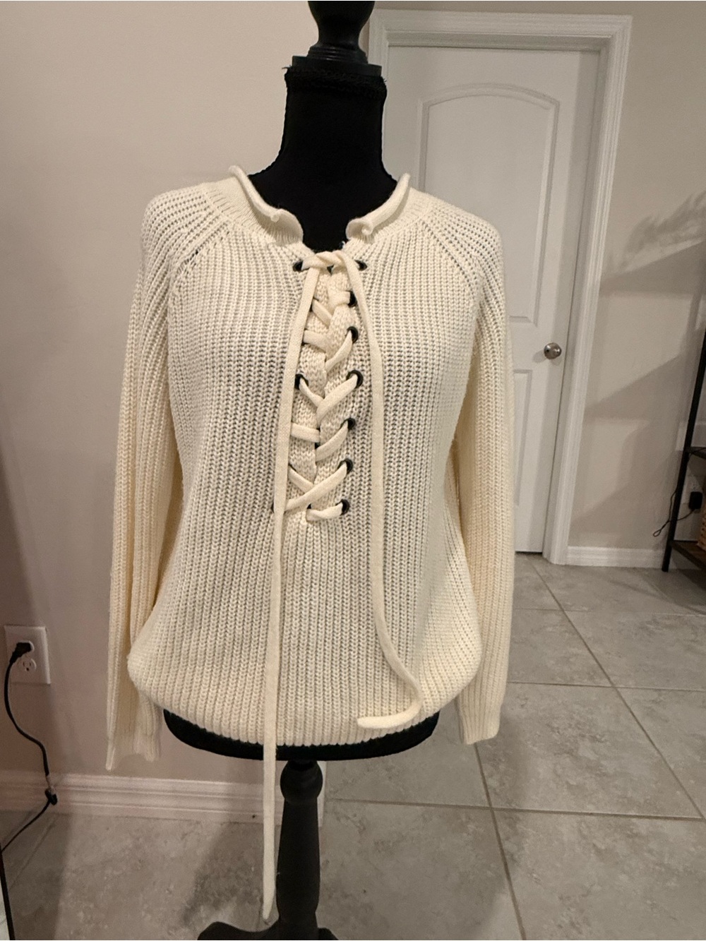 entro Cream Lace-Up Ribbed Knit Sweater